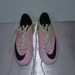 Nike Mercurial Athletic Cleats Girls Size 3.5